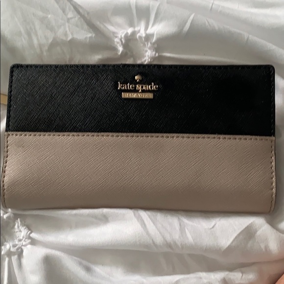 Kate spade wallet - Picture 1 of 6